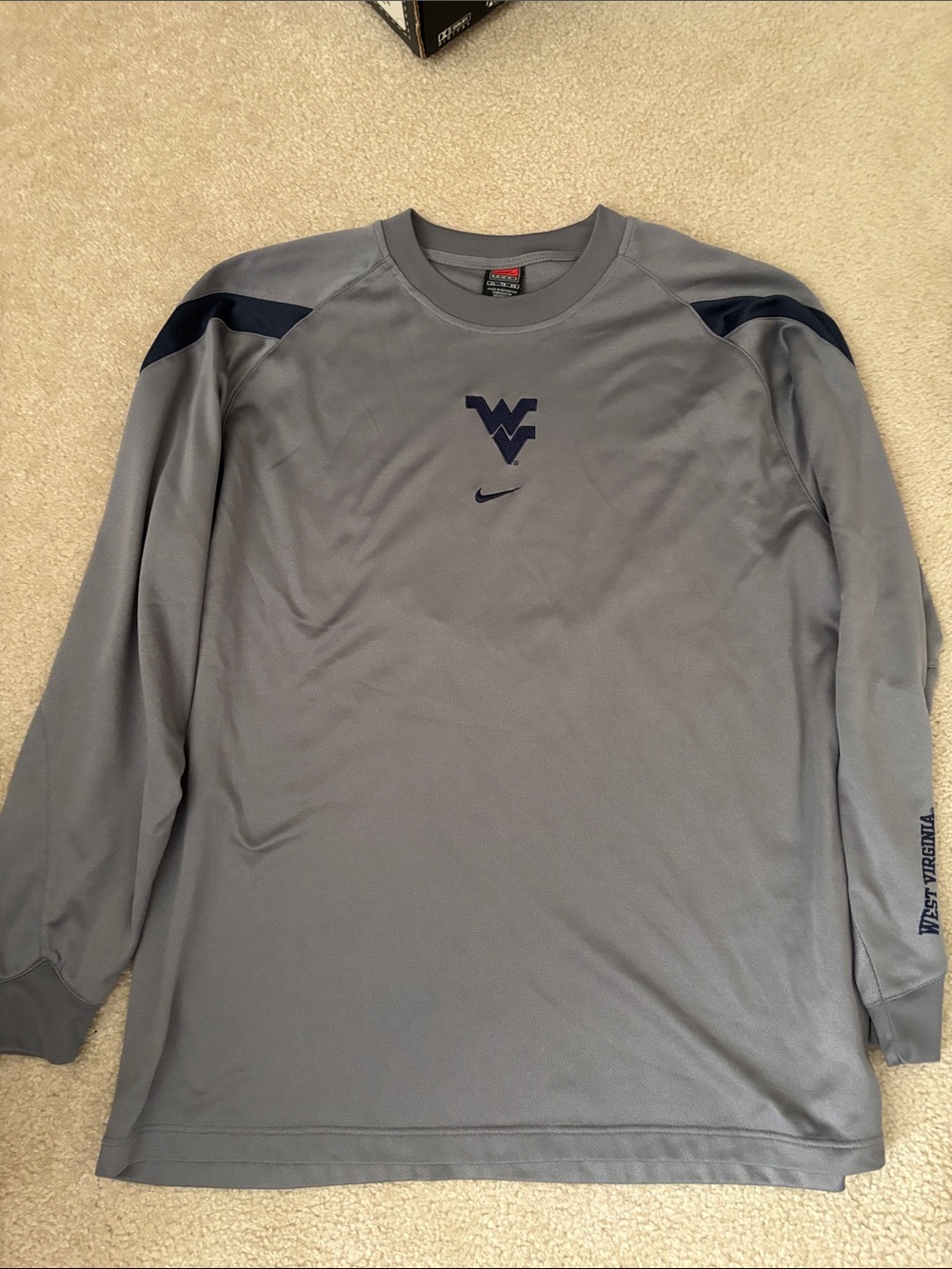 Nike WVU baseball long sleeve size xl